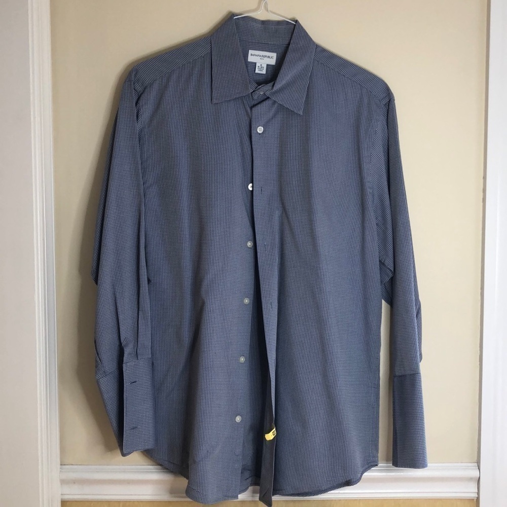 Banana Republic Cuffed link button down shirt